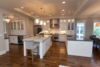 Douglas Americana Revival - Farmhouse - Kitchen - Chicago - by Meyer ...