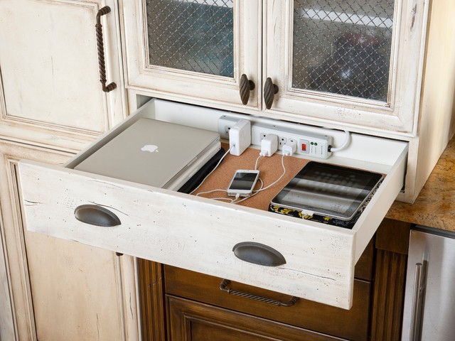 cache prise electrique usb-ordinateur-idees-deco  Kitchen cabinet outlet,  Under cabinet outlets, Cabinet outlet