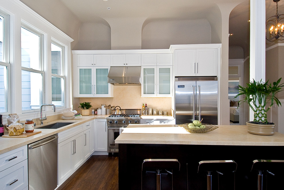 Example of a trendy kitchen design in San Francisco with shaker cabinets and stainless steel appliances