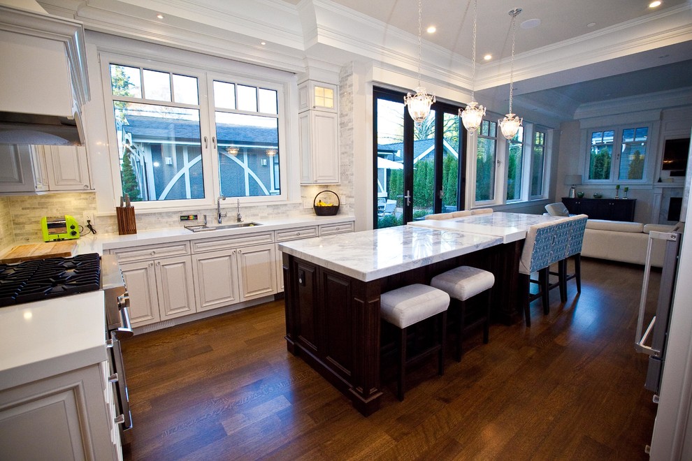 Classic kitchen in Vancouver.