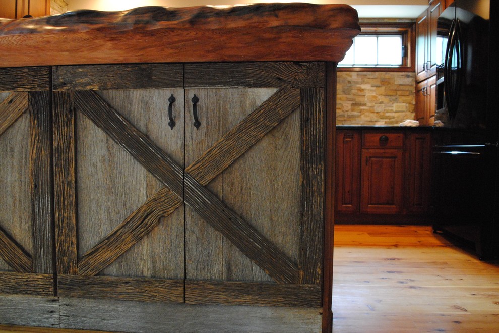 This is an example of a rustic kitchen in Philadelphia.