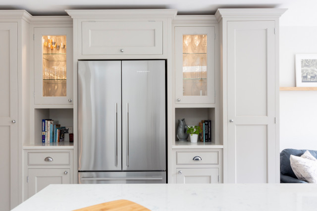 Earlsfield Traditional Painted Shaker Kitchen Traditional Kitchen London By Higham