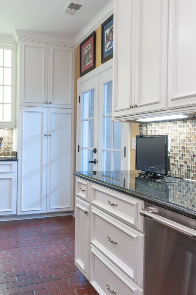 East Memphis Kitchen Traditional Kitchen Other by The Dave