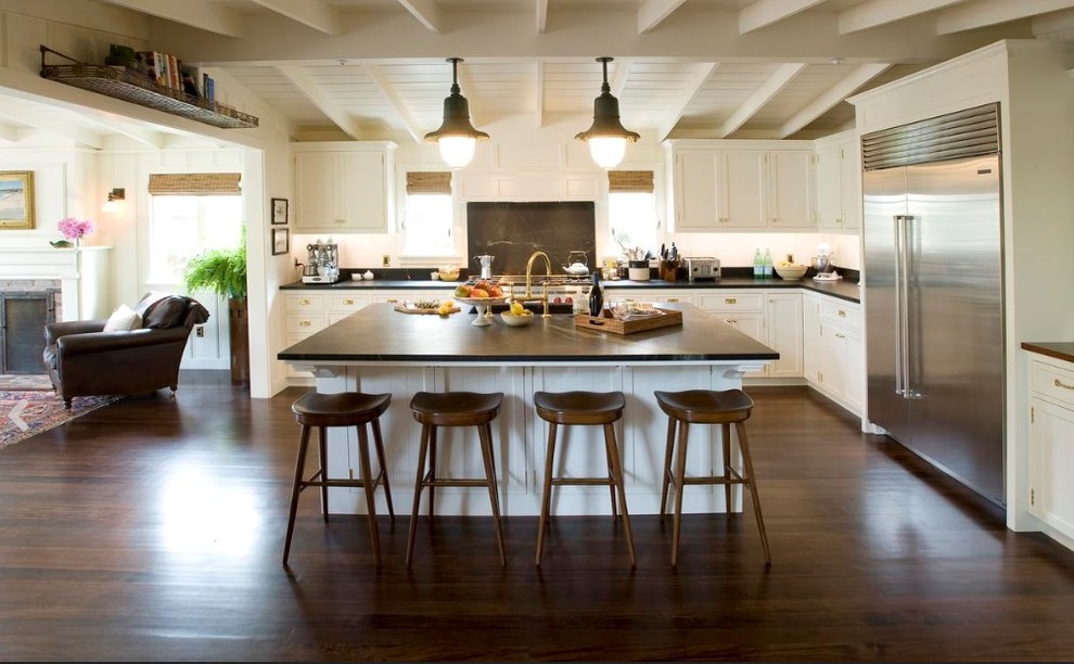 Inspiration for a rural kitchen in Orange County.