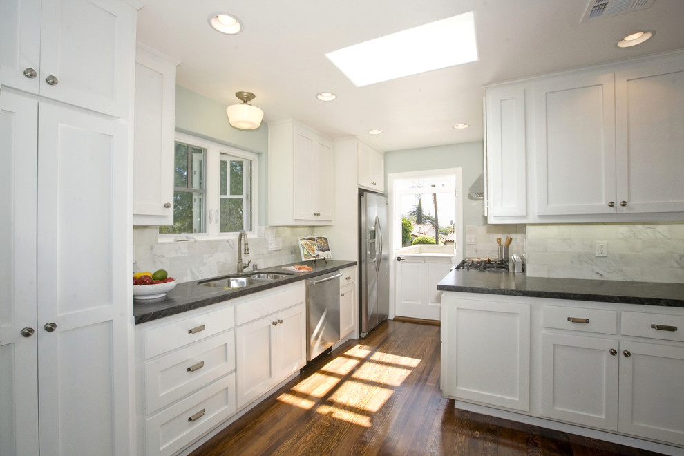Kitchen - coastal kitchen idea in San Diego