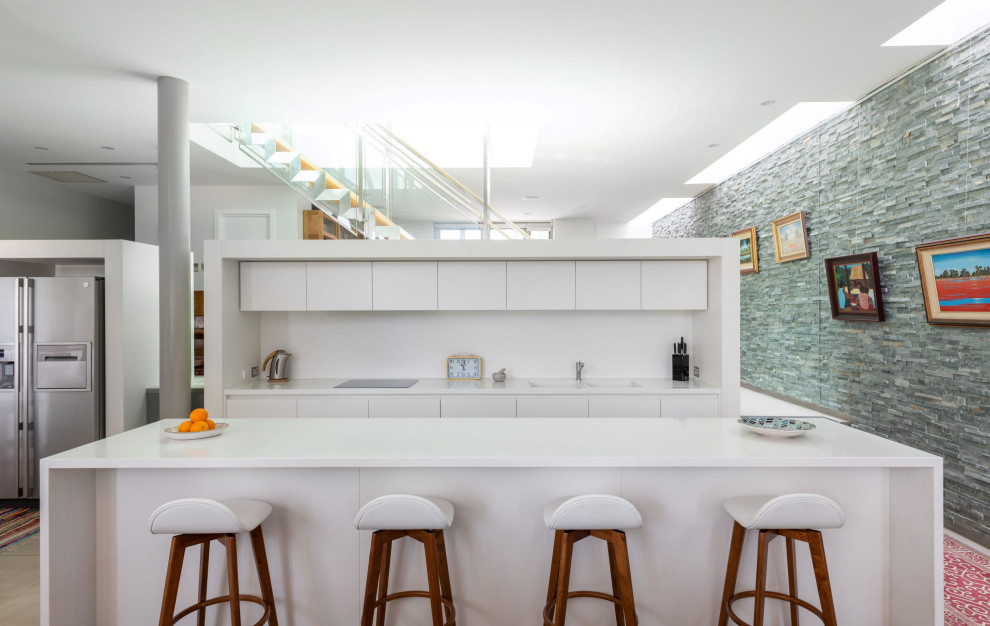 Elegant and Refined Kitchen Overlooking Brisbane River Contemporary