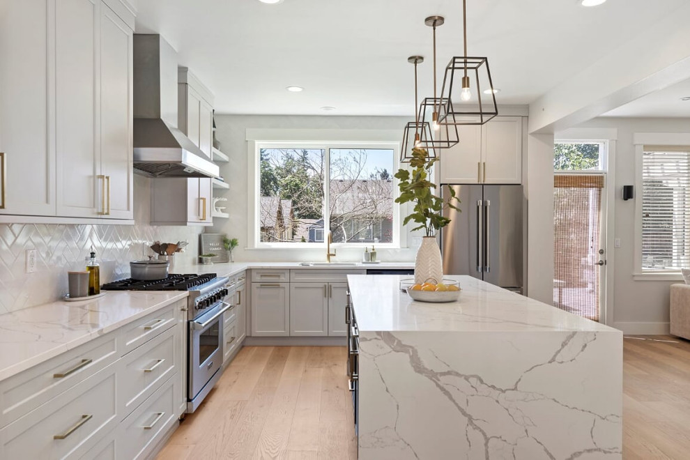 Elegant and sophisticated Home & Kitchen remodel Transitional Kitchen Seattle by NIBIO