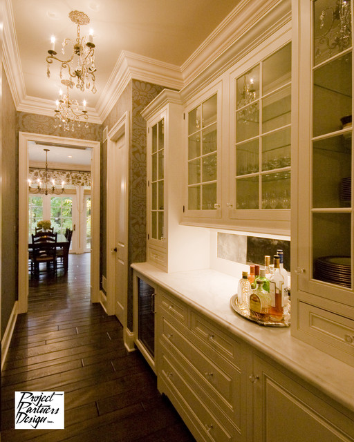 An Eclectic Butler's Pantry - Oaklawn Manor - Cozy • Stylish • Chic