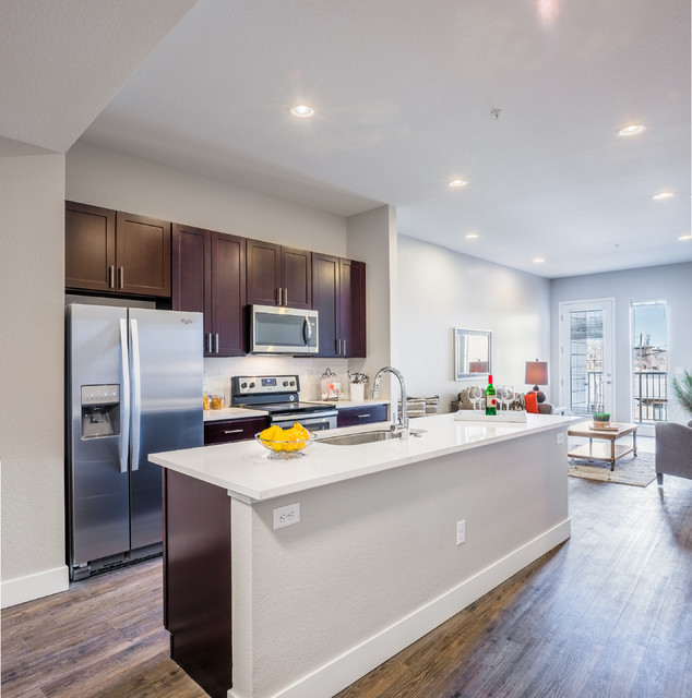 Eliot Street Center Mixed Use Apartments Moderno Cocina Dénver de Bristlecone Homes Houzz