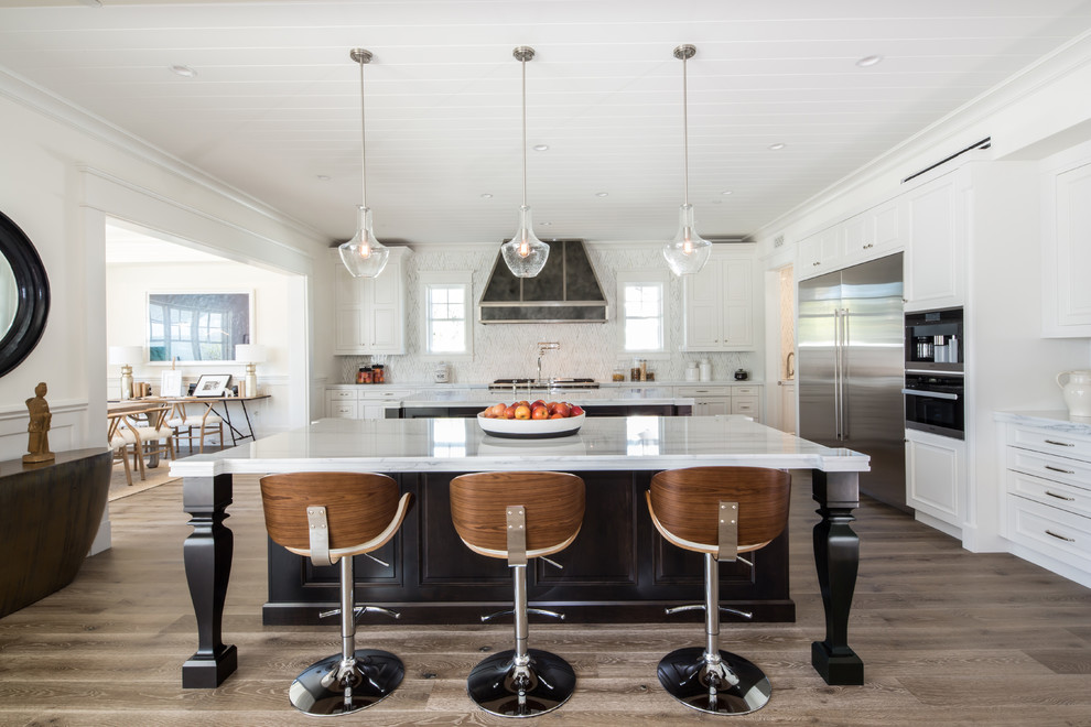 Encino, CA Traditional Kitchen Los Angeles by Showcase Design