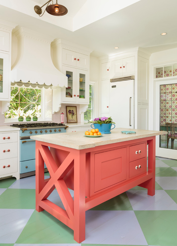 Beach style kitchen photo in Los Angeles