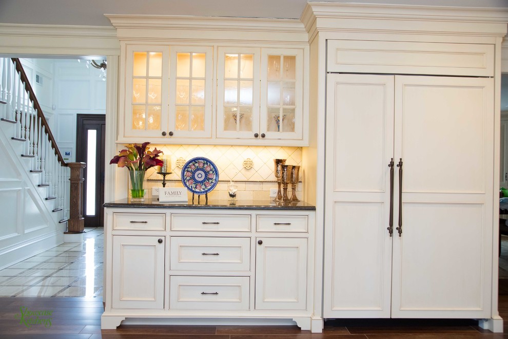 Enlarged Oyster Bay Cove Kitchen Traditional Kitchen New York