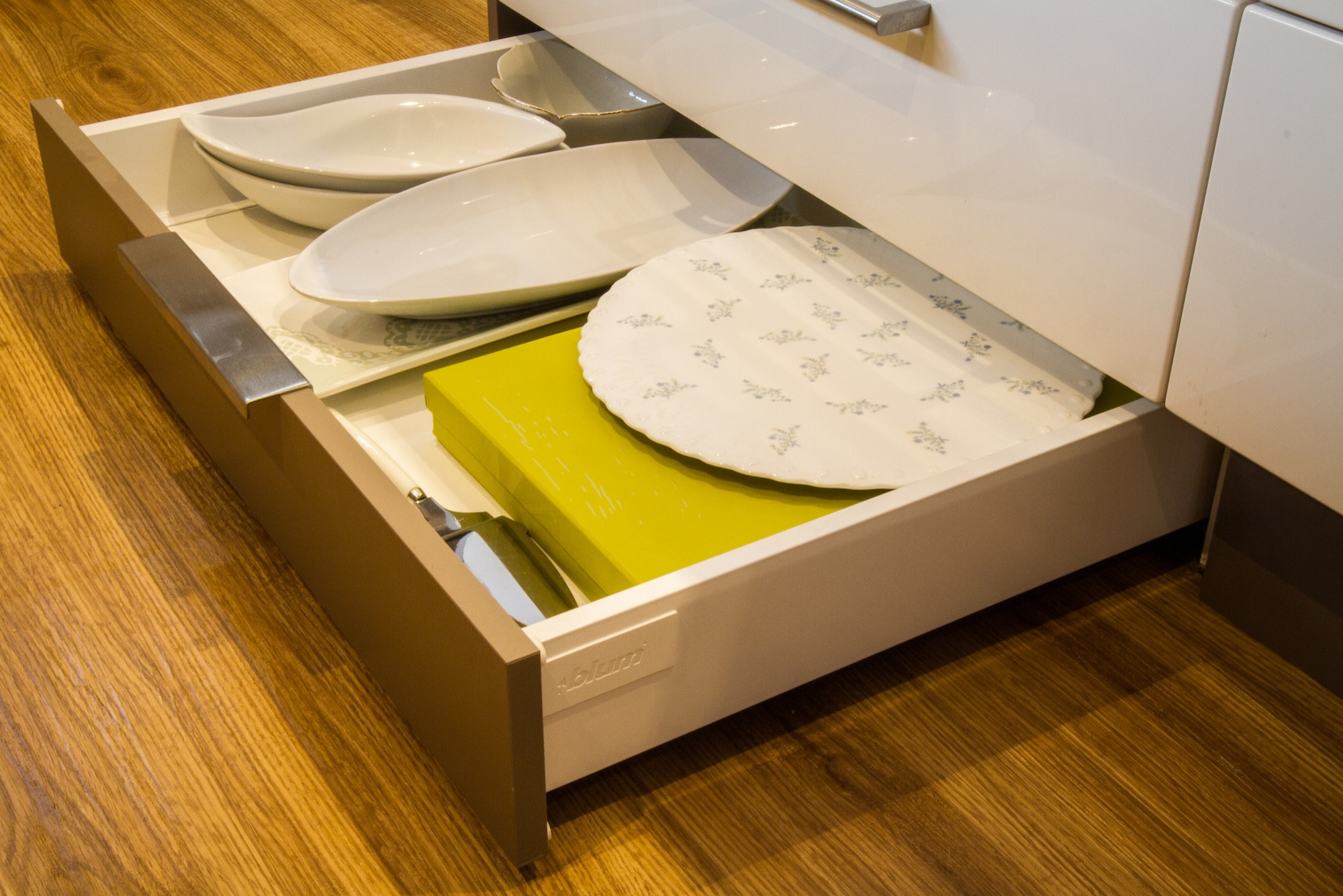 11 Ideen, wie Sie die Schubladen von Ihrem Küchenschrank nachrüsten