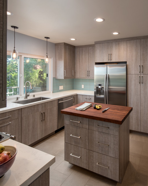 Escondido Modern Kitchen Modern Kitchen San Diego by Gallery Home Design, Inc. Houzz UK