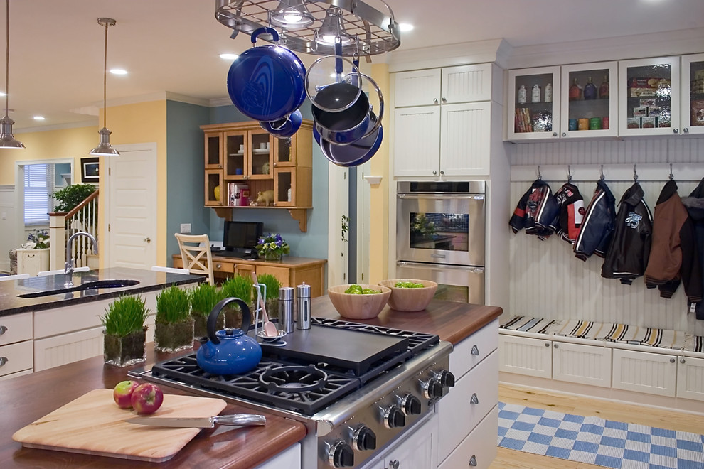 Elegant kitchen photo in Providence