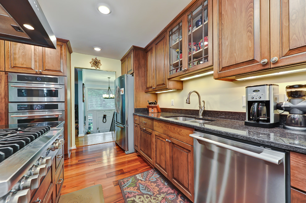 Fairfax Kitchen Renovation - Traditional - Kitchen - by Alair Homes ...