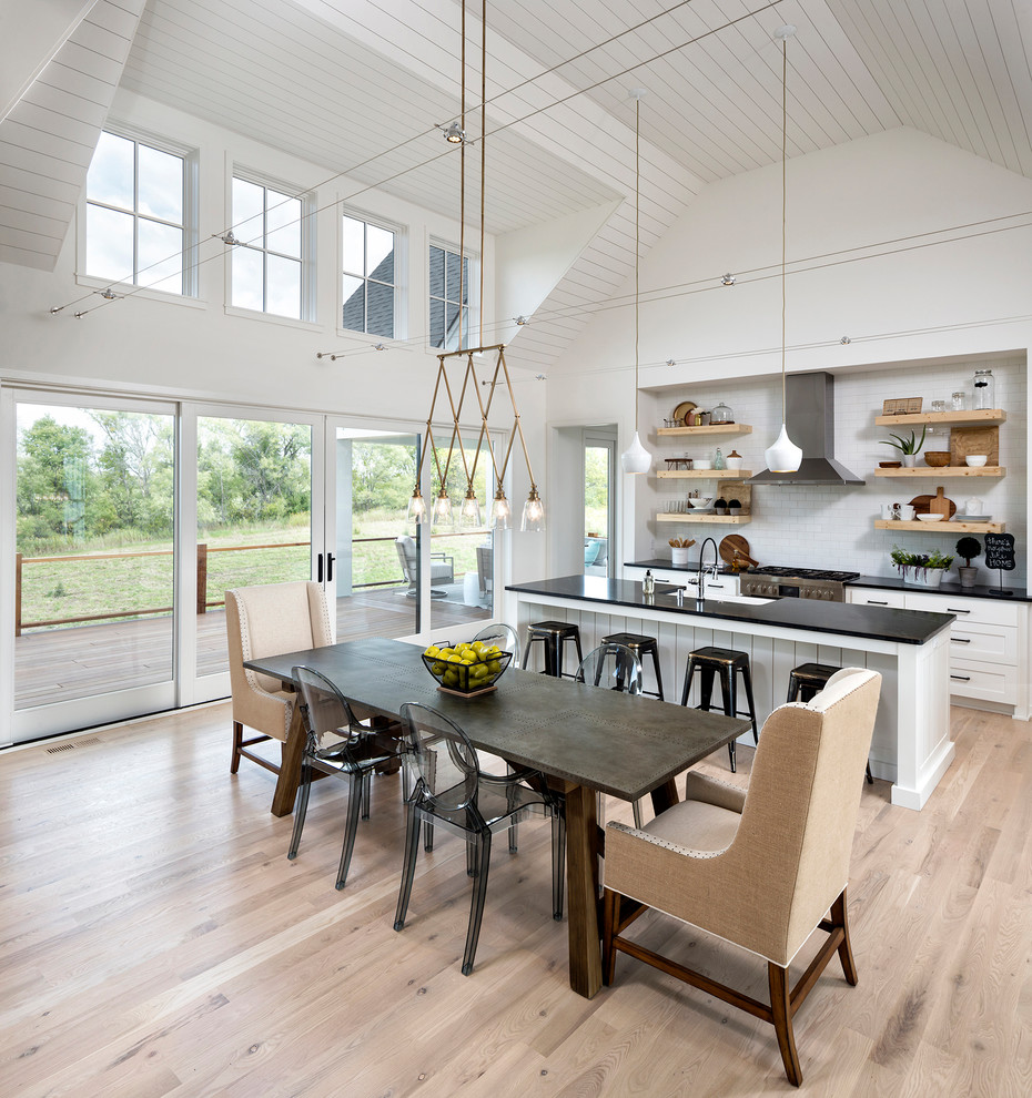 This is an example of a farmhouse kitchen in Minneapolis.