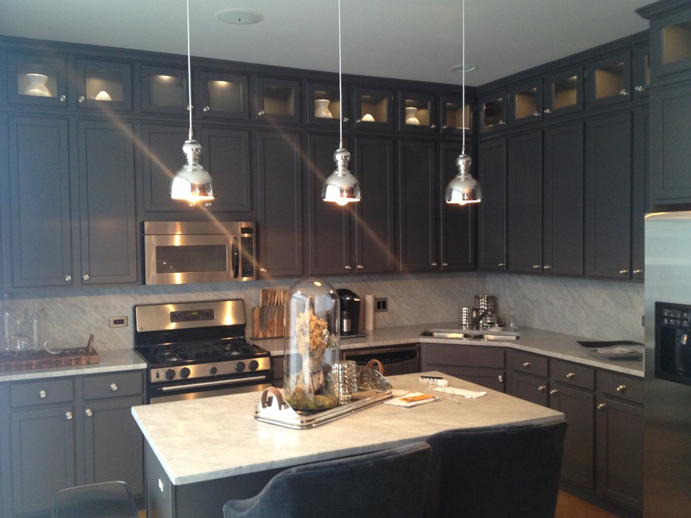 Fantastic City Kitchen - Traditional - Kitchen - Chicago - by Crooked ...