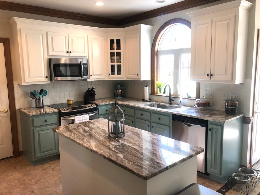 Fantasy Brown, Chesterfield Farmhouse Kitchen Richmond by