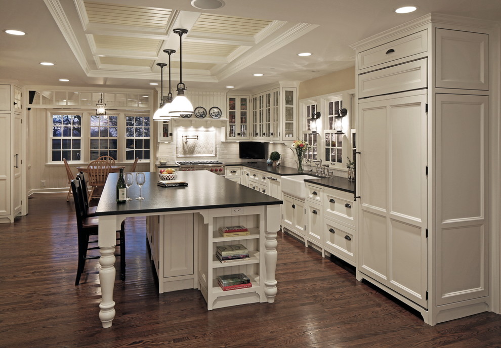 Inspiration for a timeless kitchen remodel in Omaha