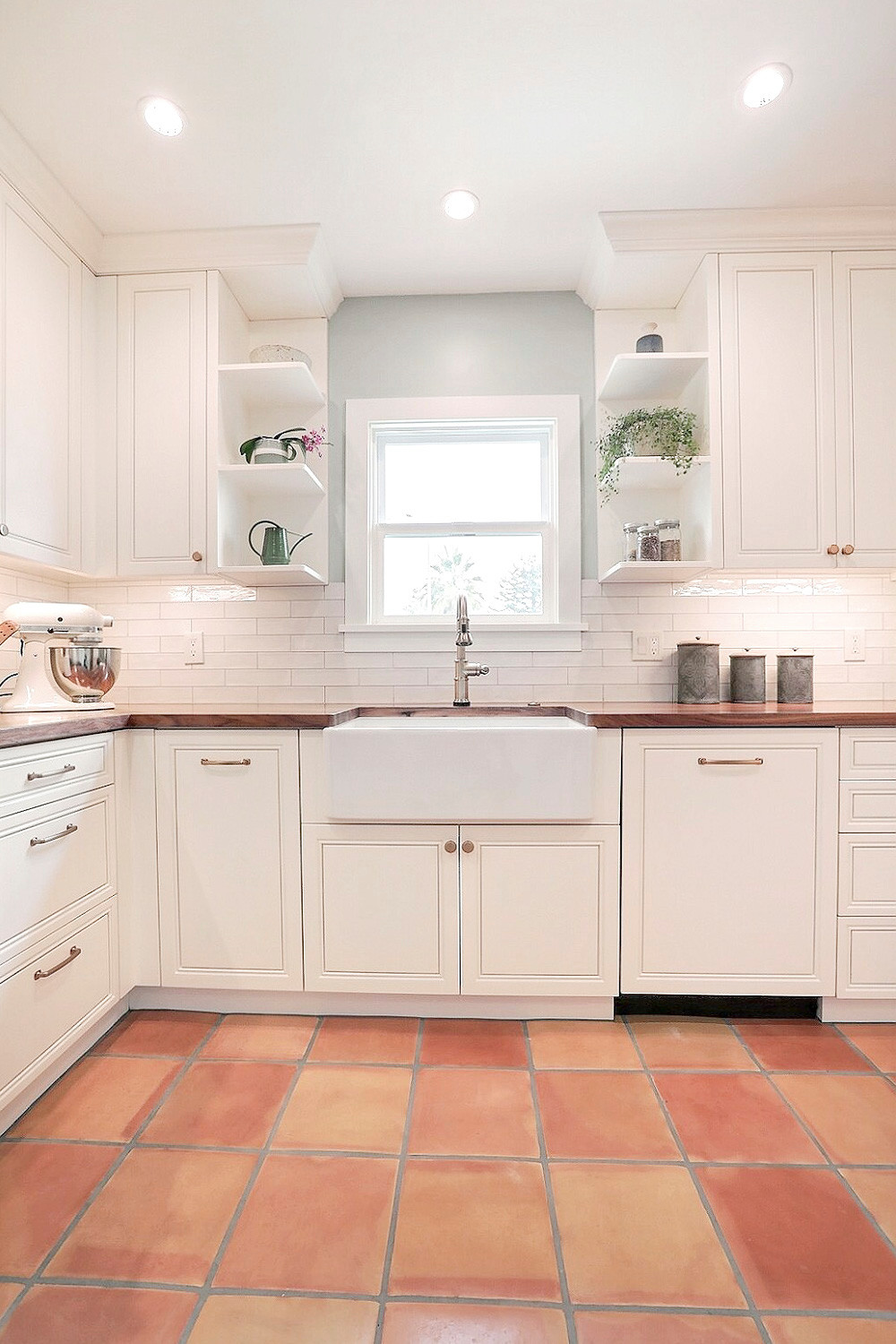 天板タイル仕様 カントリー風キッチンキャビネット ダストボックス