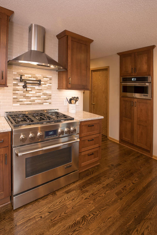 Farmington Modern Farmhouse Kitchen Kitchen Minneapolis by