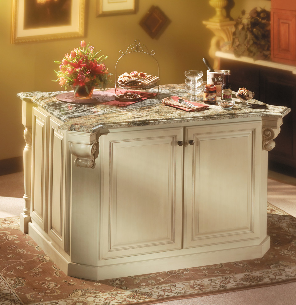 Fieldstone Kitchen island with corbels Traditional