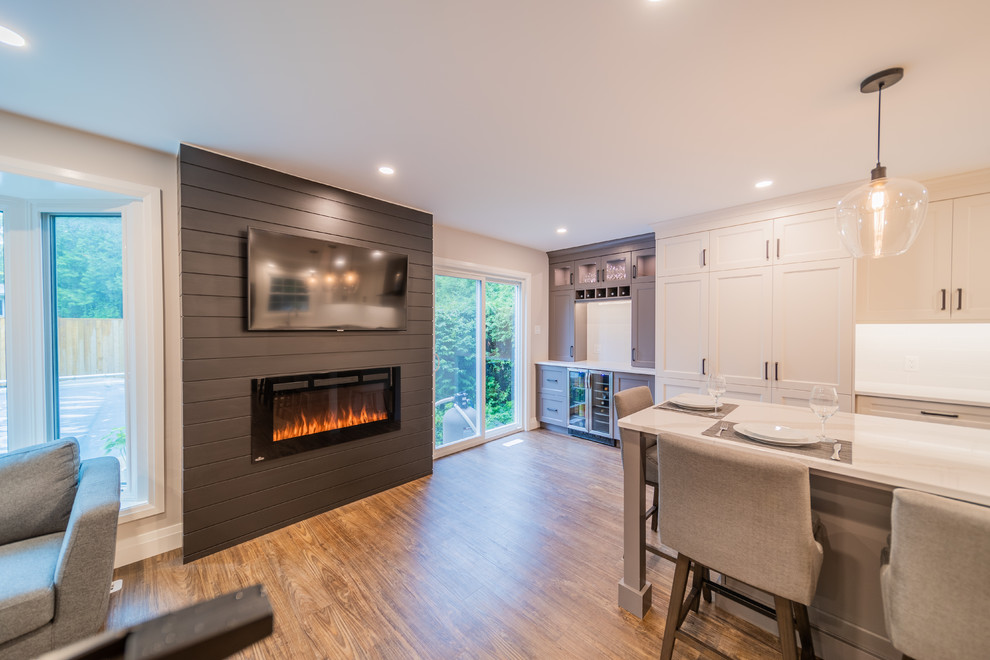 Finsbury Transitional Kitchen Toronto by Kitchens Alive Inc