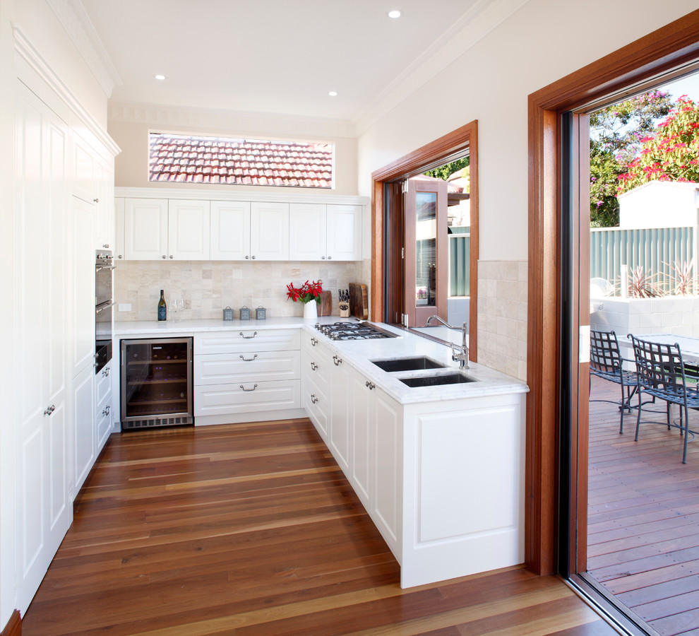 Kitchen photo in Sydney