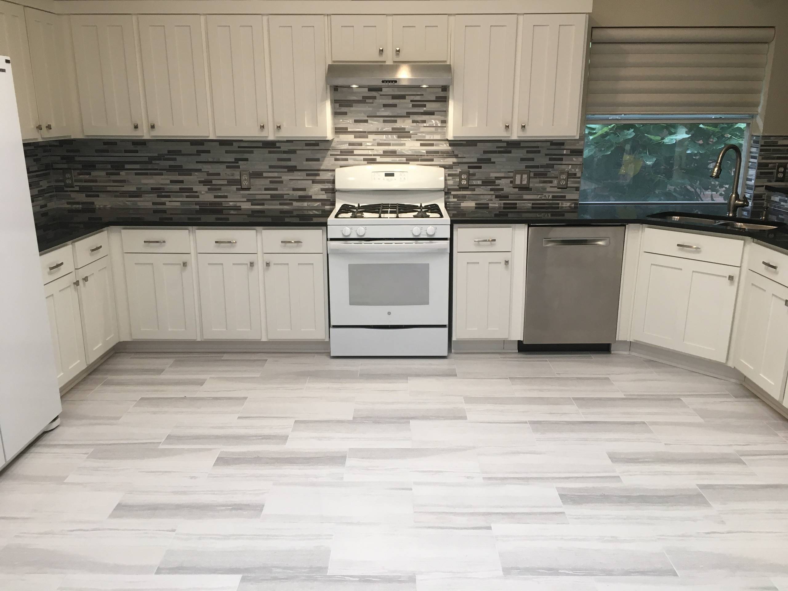 12 X 24 Floor Tile Kitchen Ideas Photos Houzz