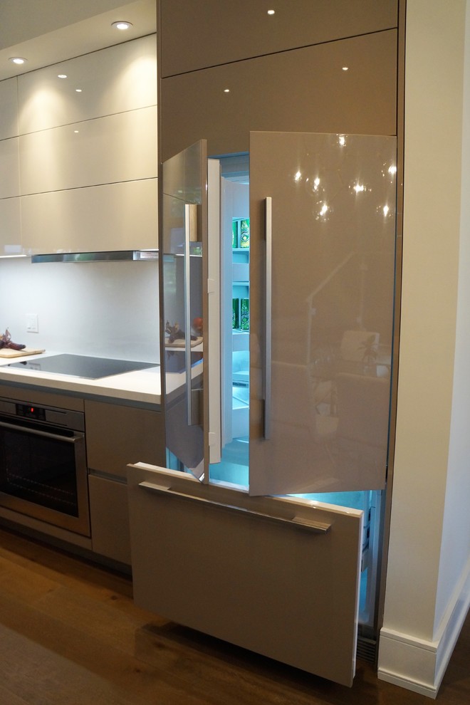 Flush Integrated Panel Ready Fridge Fisher Paykel Contemporary Kitchen Toronto By O Nix Kitchens Living Houzz