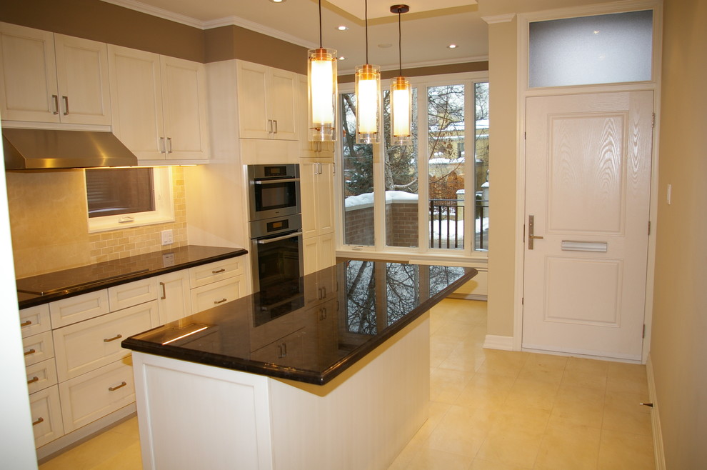 Forest Hill - Kitchen - Traditional - Kitchen - Toronto - by Bryant ...