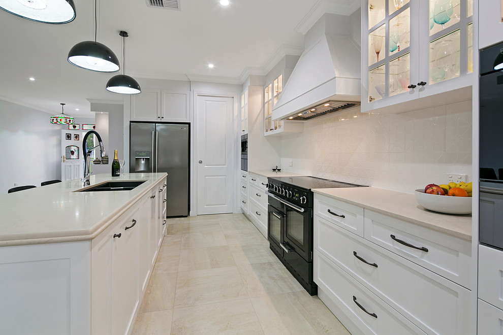 Forestdale 1 - Traditional - Kitchen - Brisbane - by Jason Gannon ...