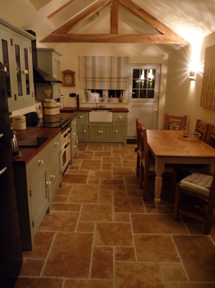 Freestanding kitchen furniture Traditional Kitchen Essex by The