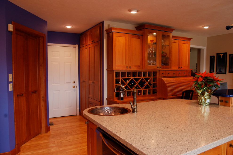 Transitional kitchen photo in Indianapolis
