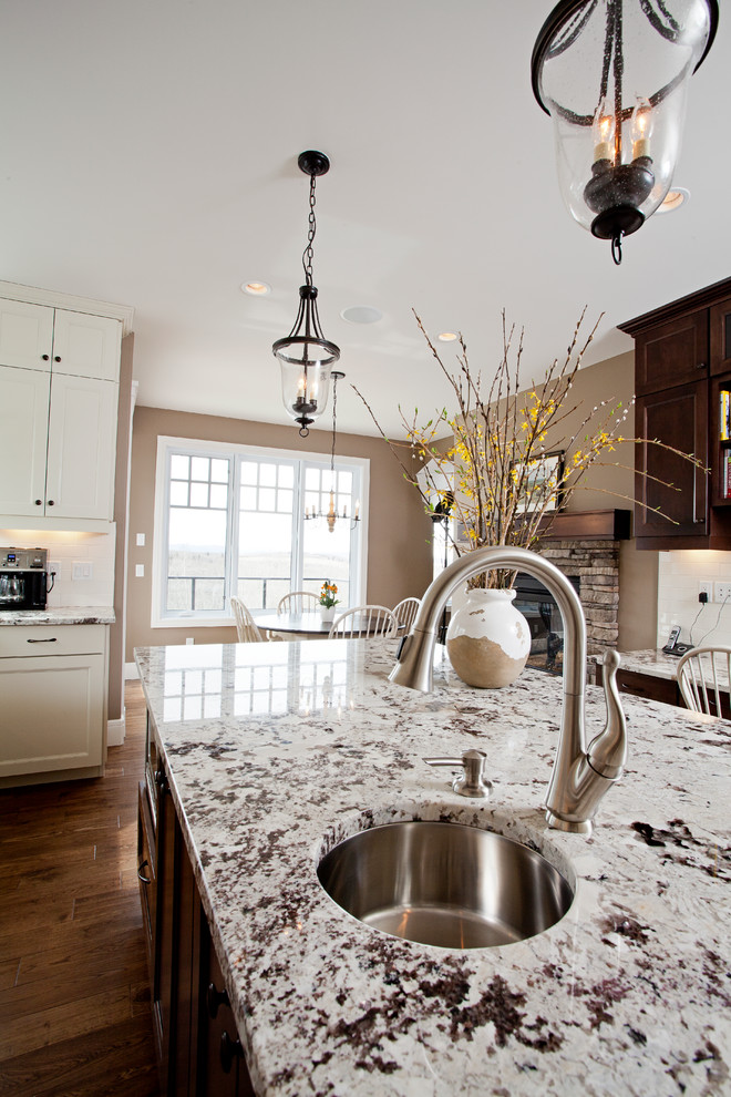 Example of an arts and crafts kitchen design in Calgary