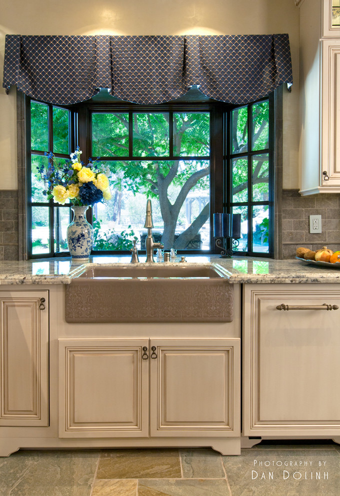 French Country Kitchen - Traditional - Kitchen - Los Angeles - by The ...