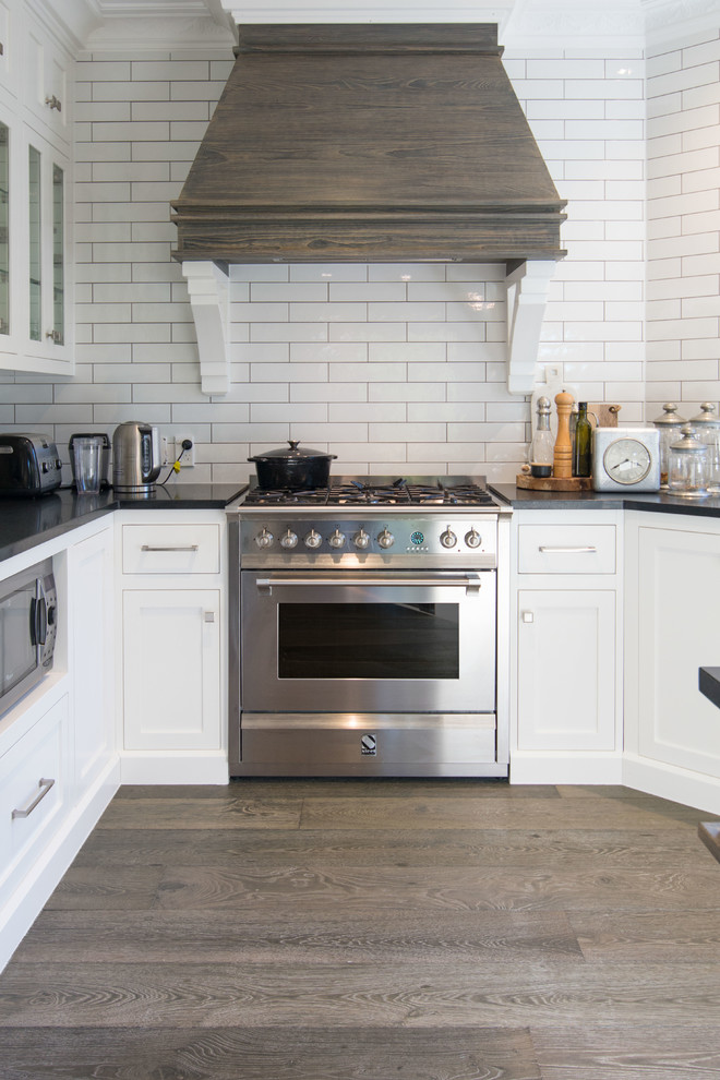 French Country-Style Home - Farmhouse - Kitchen - Auckland - by Forté