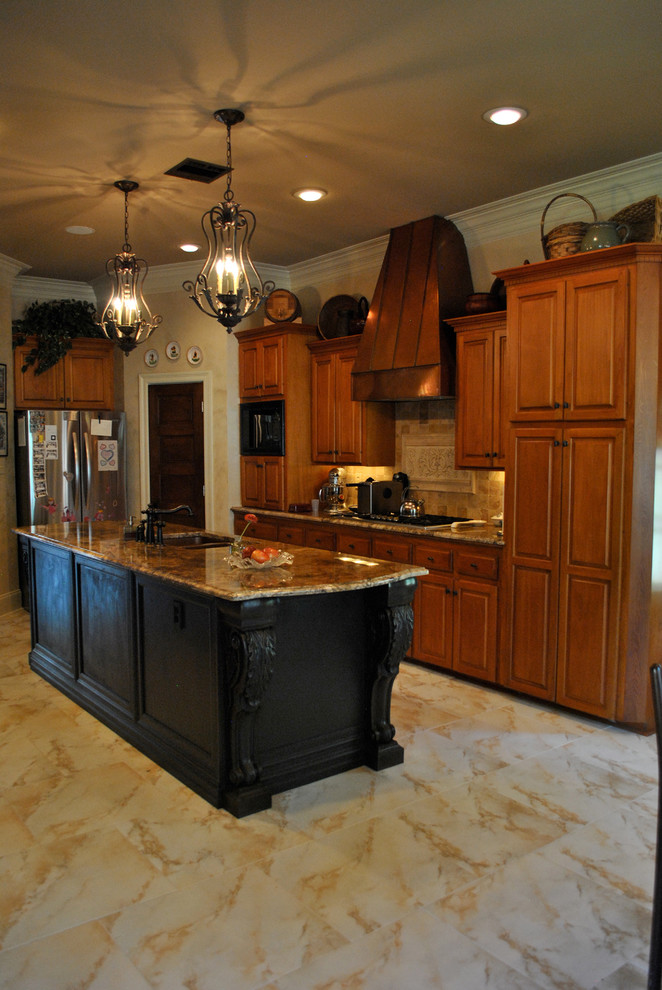 French elegant kitchen - Traditional - Kitchen - New Orleans - by