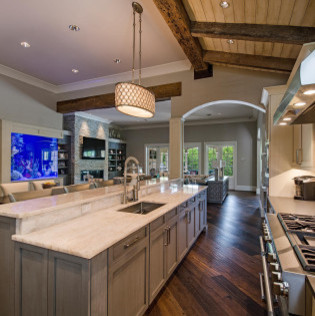 Example of a tuscan kitchen design in Miami