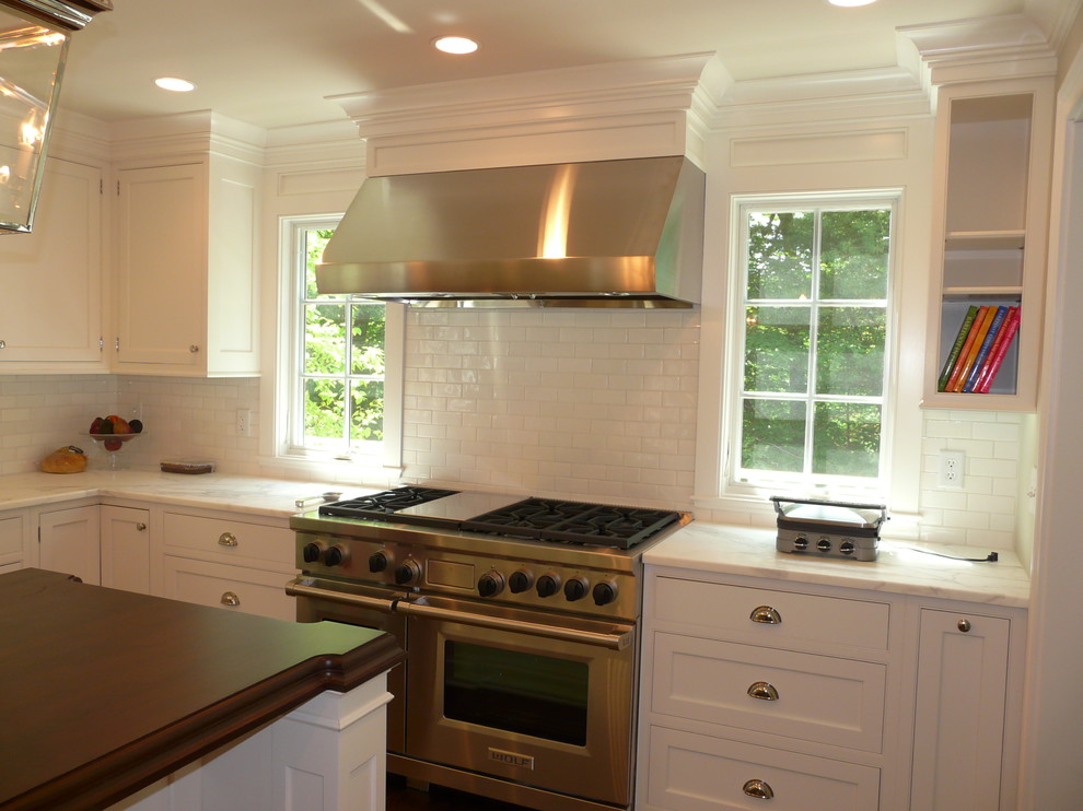 Frogtown Road New Canaan Traditional Kitchen New York by Rutt