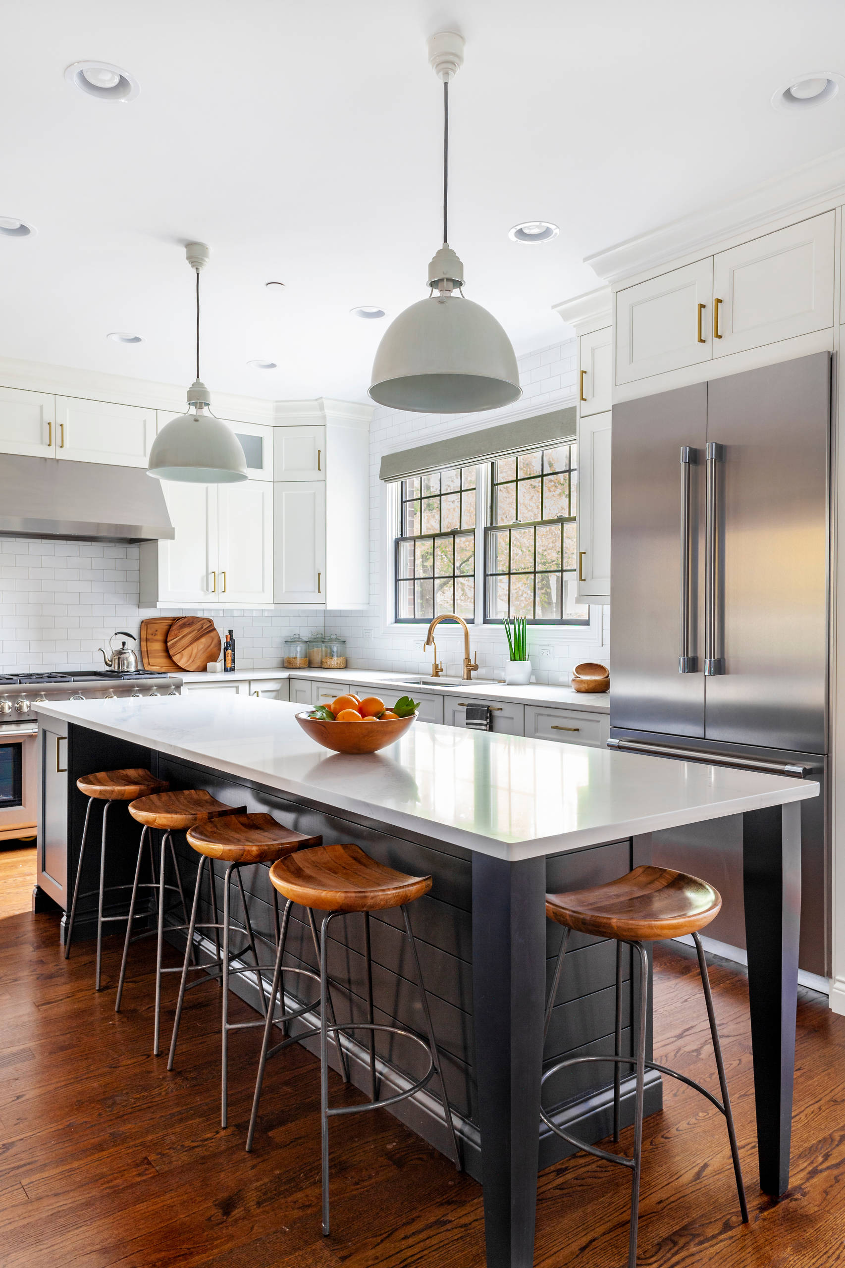 75 Beautiful Coastal Kitchen With Quartz Countertops Pictures Ideas November 2020 Houzz