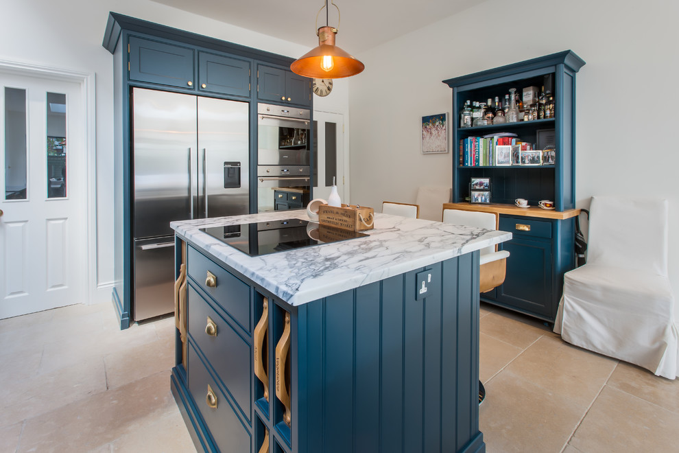 This is an example of a farmhouse kitchen in Oxfordshire.