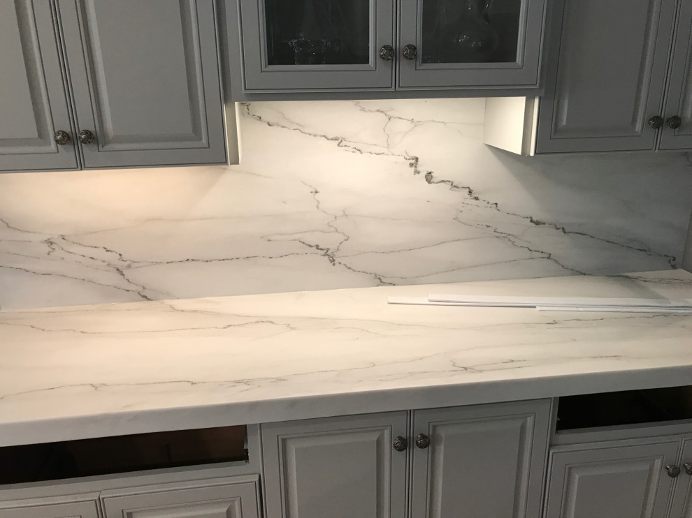 Full Height Backsplash - Kitchen - Austin - by AAA Stoneworks | Houzz