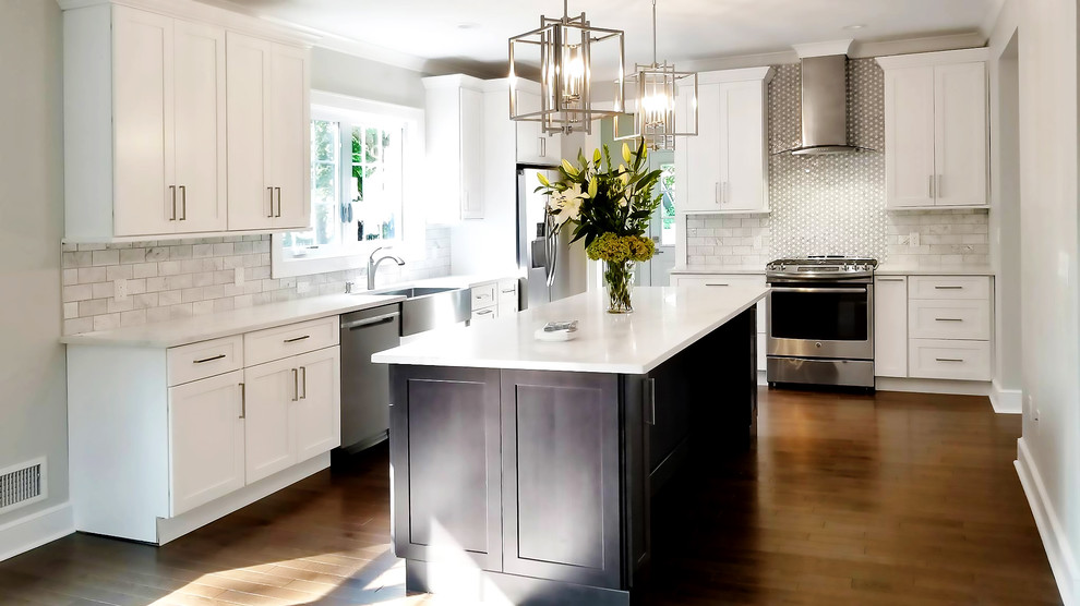 Galaxy Frost Kitchen with Galaxy Cobblestone Island