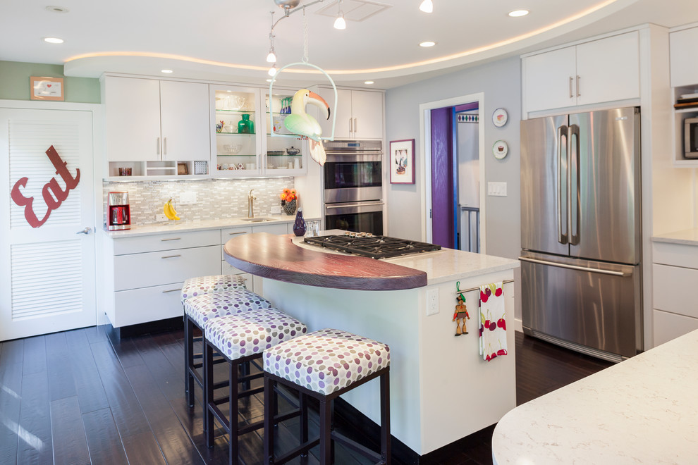 Example of a trendy kitchen design in Detroit