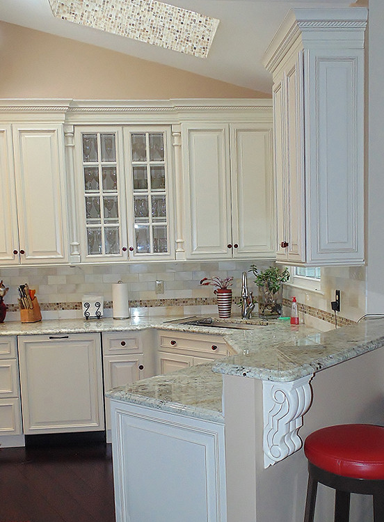 Galley Kitchen, Whippany, NJ Traditional Kitchen New York by US