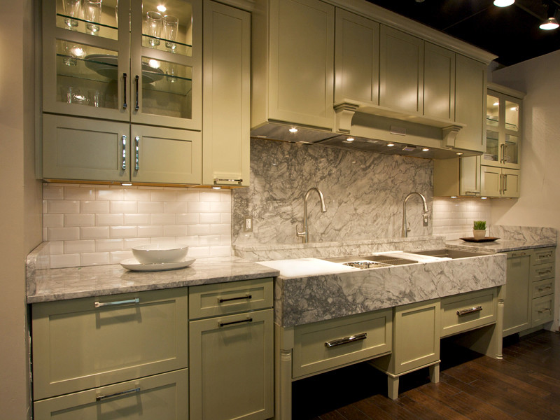 Inspiration for a kitchen remodel in Chicago