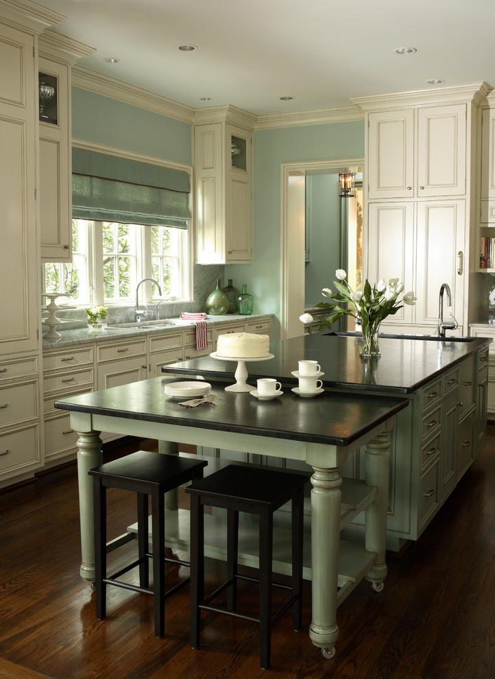 Elegant kitchen photo in Atlanta