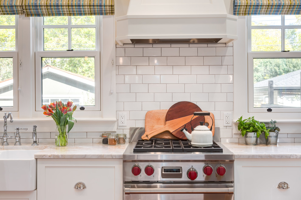 Gas range - Traditional - Kitchen - Calgary - by Kon-strux Developments ...